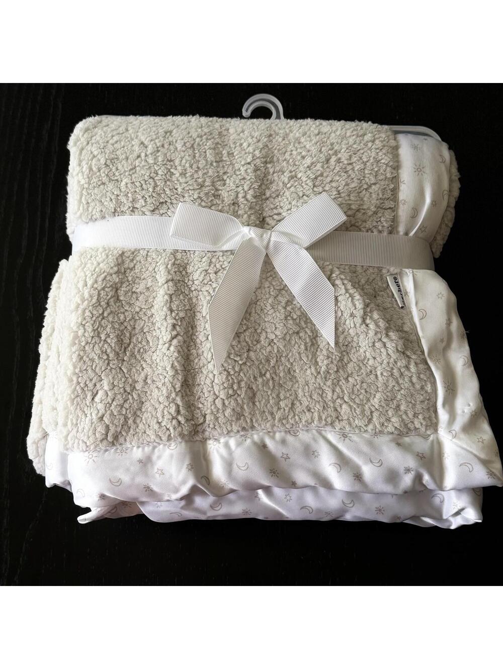 Gerber Baby Sherpa Blanket with Moon and Star Print